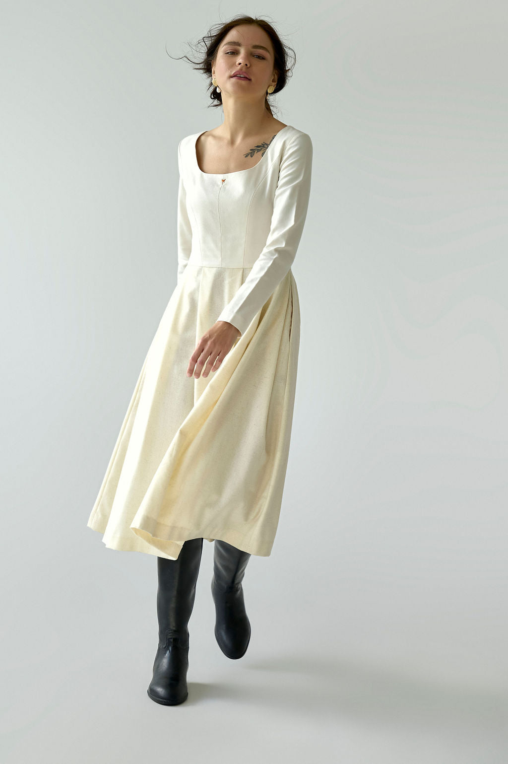 ivory Dress "Details create the world"