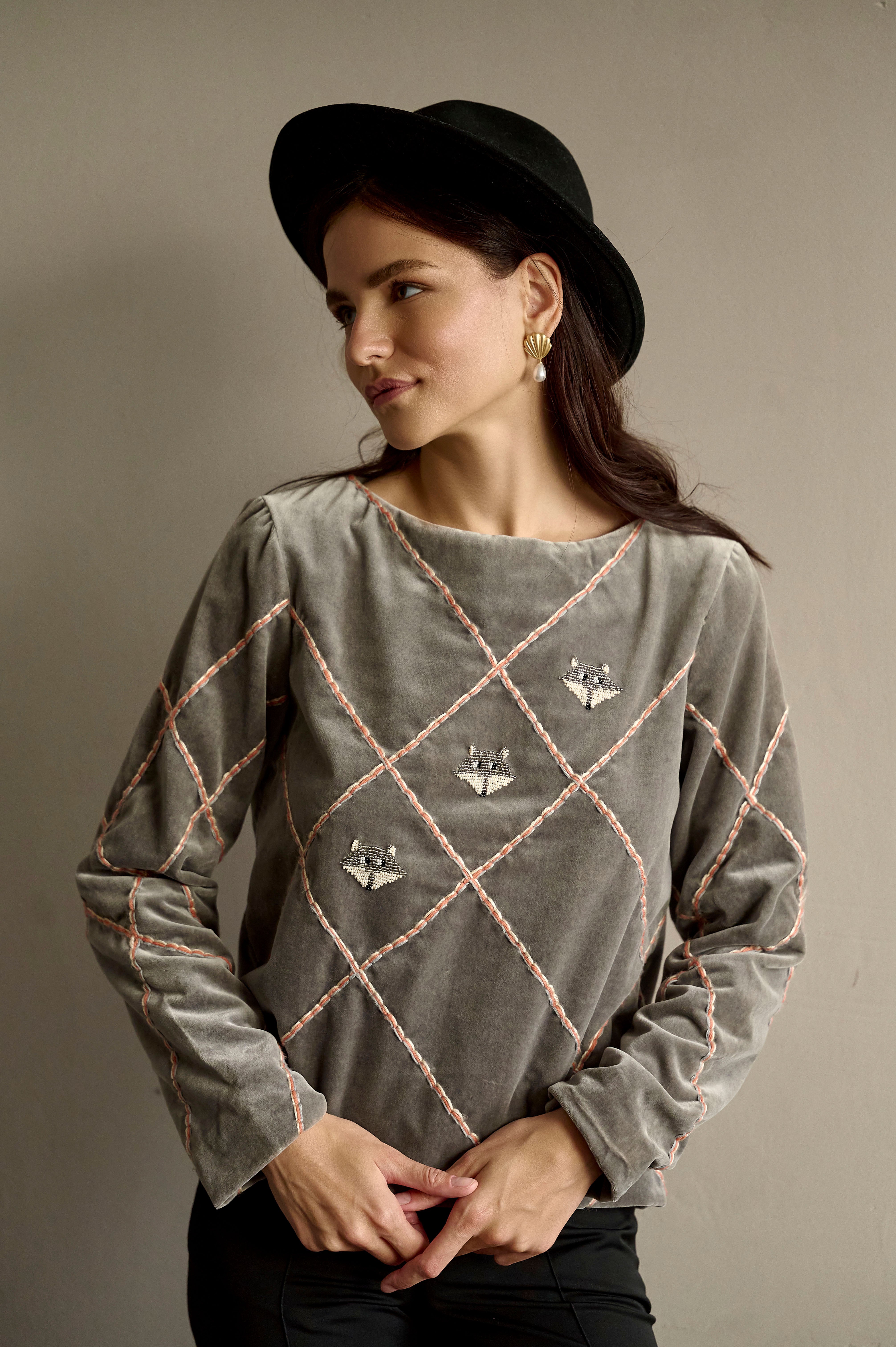 Sweater "Royal Fox" in gray